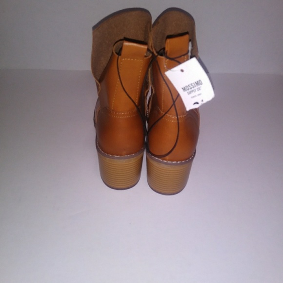 NWT Boots - Picture 3 of 8